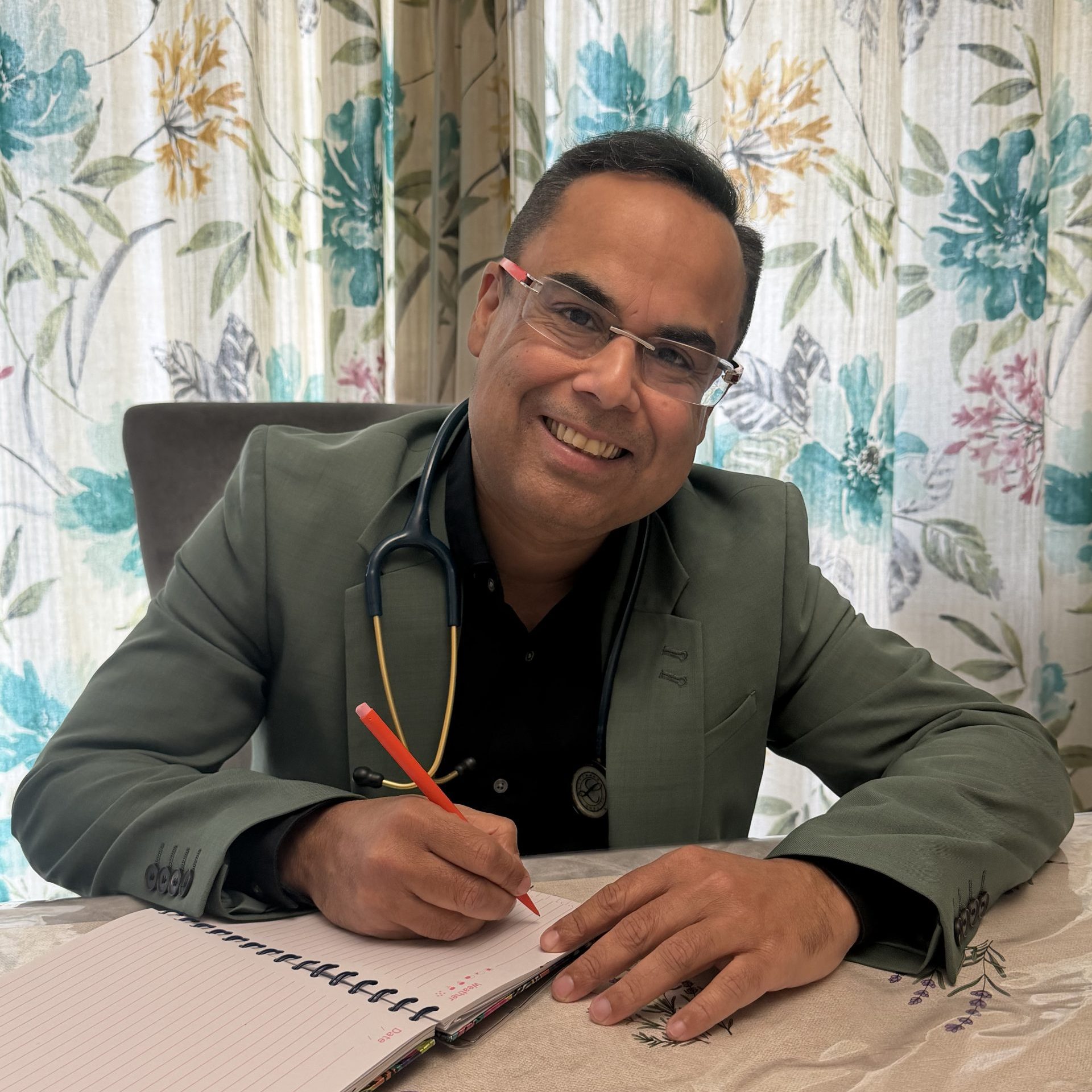 Dr Arindam Das consultant paediatrician